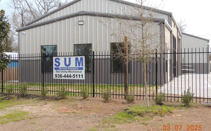 Pictures of Industrial, Mixed Use, Office, Special Purpose property located at 901 W Santa Fe St, Conroe, TX 77301 for sales - image #1