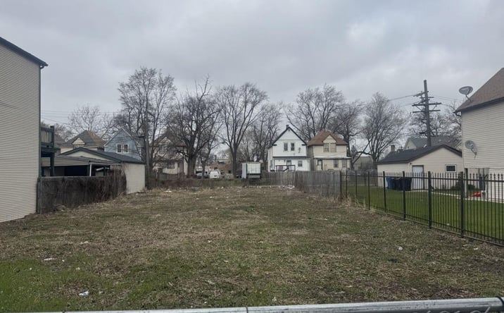 Pictures of Land property located at 4644 W Ohio Street, Chicago, IL 60644 for sales - image #1
