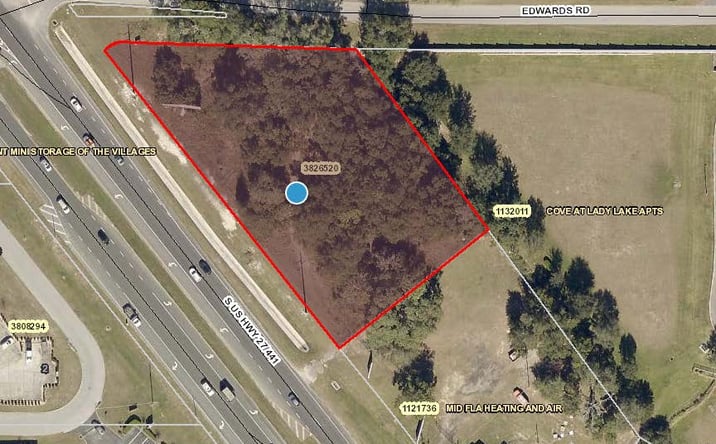 image of property at 725 S US HIGHWAY 27/441 Lady Lake FL 32159-4545