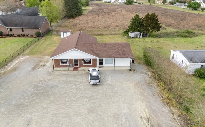 Pictures of Retail, Industrial property located at 698 E New Hope Rd, Goldsboro, NC 27534 for sales - image #1
