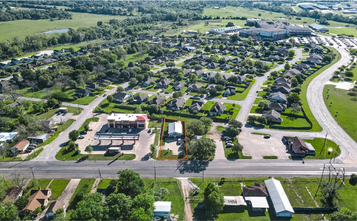 Pictures of Mixed Use, Office property located at 1610 N Park St, Brenham, TX 77833 for sales - image #1
