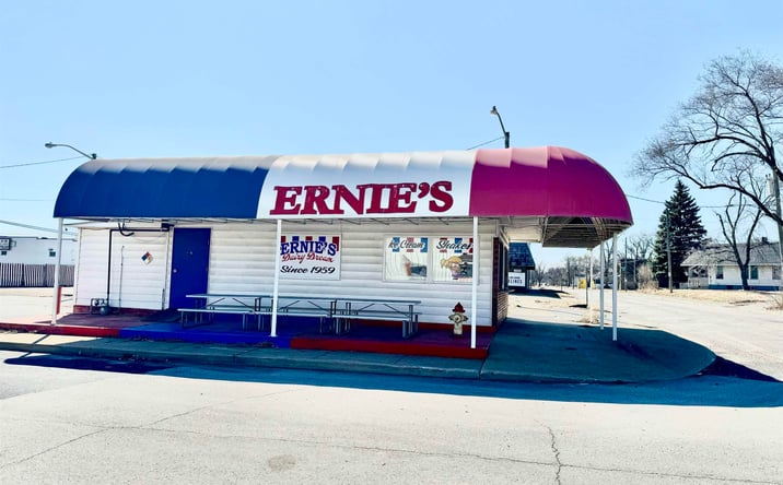 Pictures of Retail property located at 2600 SW JEFFERSON Street, Peoria, IL 61605 for sales - image #1