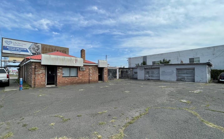 Pictures of Retail, Self Storage property located at 322 N Freya St, Spokane, WA 99202 for sales - image #1