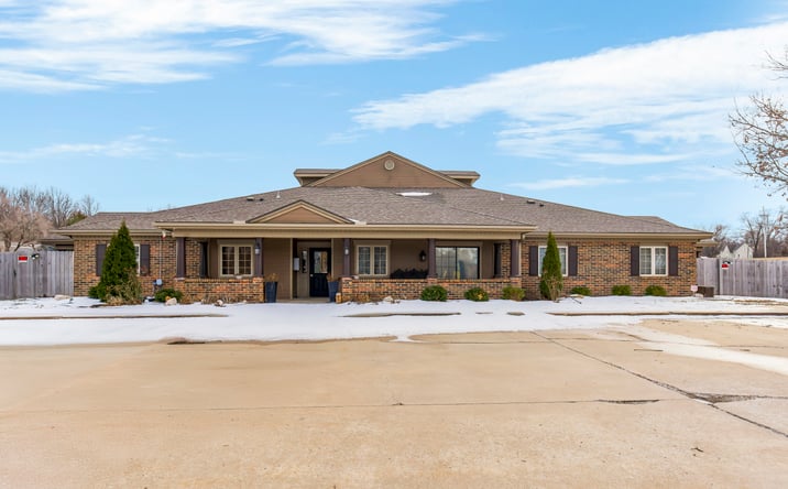 Pictures of Hospitality property located at 105 E Amity St, Louisburg, KS 66053 for sales - image #1
