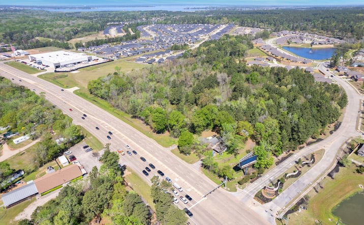 Pictures of Land, Office, Retail property located at 6020 W Davis St, Conroe, TX 77304 for sales - image #1