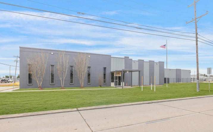 Pictures of Industrial property located at 403 W Admiral Doyle Dr, New Iberia, LA 70560 for sales - image #1