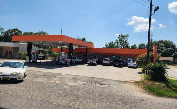 Pictures of Retail property located at 704 Highway 31 South, Bay Minette, AL 36507 for sales - image #1