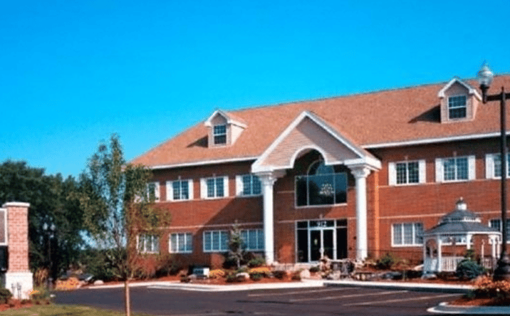 Pictures of Office property located at 912 W Northwest Hwy Suite-204, Fox River Grove, IL 60021 for sales - image #1