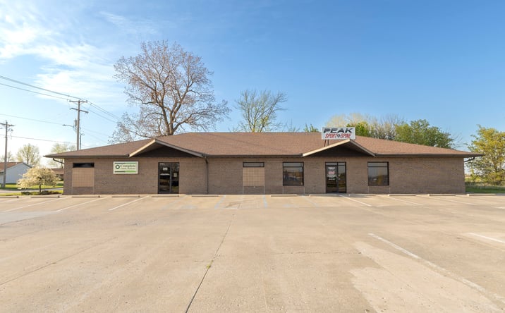Pictures of Office property located at 2100 Silva Lane, Moberly, MO 65270 for sales - image #1