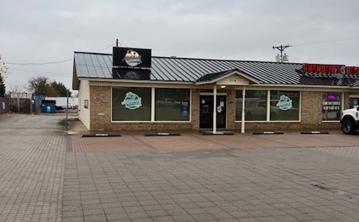 Pictures of Retail property located at 310 - 320 W. Main St., Gun Barrel City, TX 75156 for sales - image #1