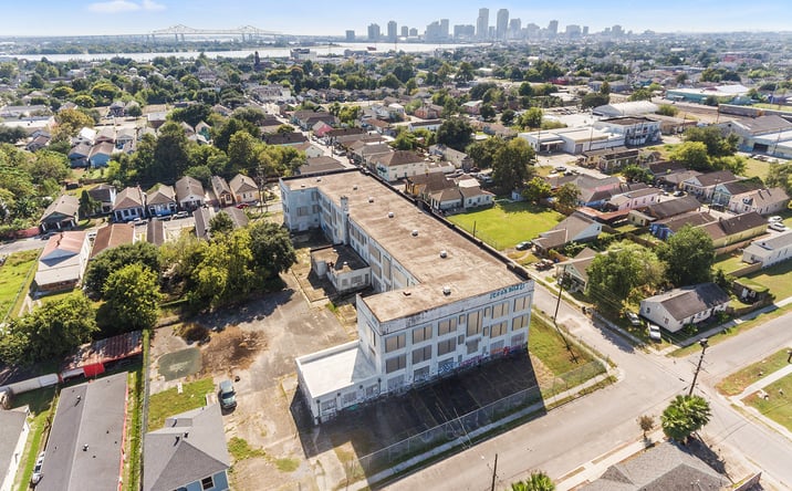 Pictures of Multifamily property located at 1301 Clouet St, New Orleans, LA 70117 for sales - image #1