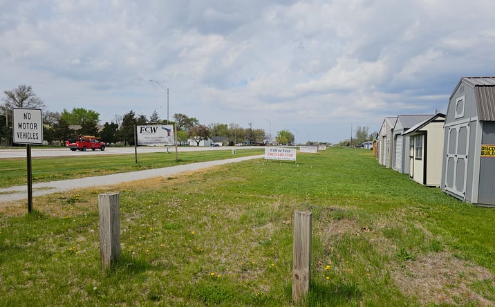 Pictures of Land property located at Hwy 77 & W 4th St, Cortland, NE 68331 for sales - image #1