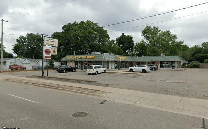 image of property at 2411 36TH ST SW Wyoming MI 49519-3110