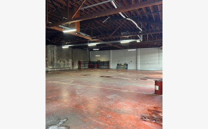 Pictures of Retail, Industrial property located at 1737 SE 12th, Portland, OR 97214 for sales - image #1