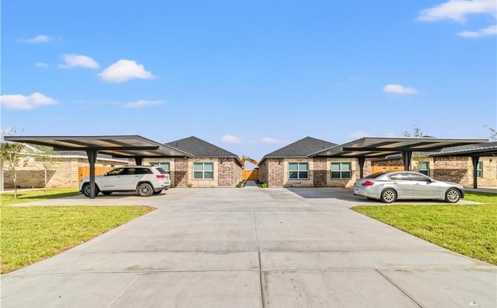Pictures of Multifamily property located at 2509 E Israel Avenue, Alton, TX 78572 for sales - image #1