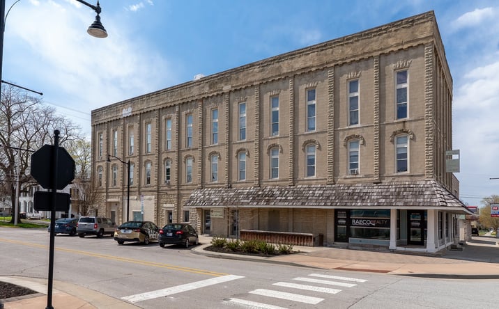 Pictures of Multifamily property located at 208 S Market St, Delphi, IN 46923 for sales - image #1