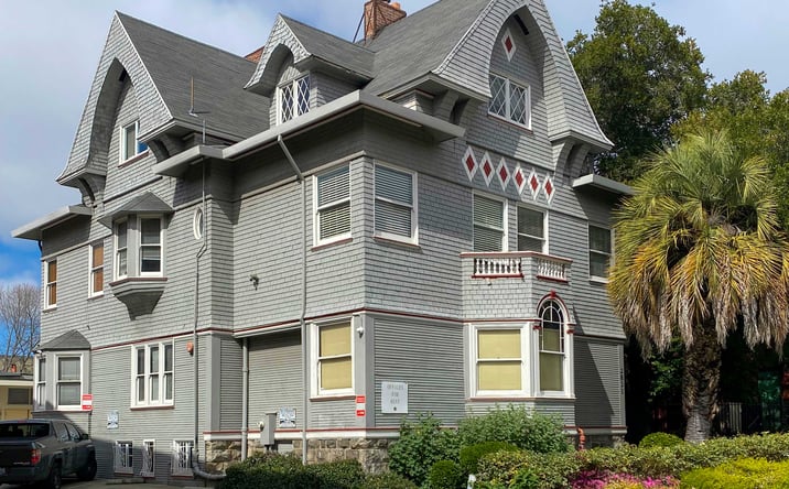 Pictures of Office property located at 2831 Telegraph Ave, Oakland, CA 94609 for sales - image #1