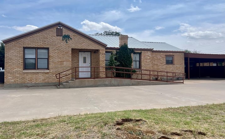 Pictures of Land property located at 510 E Broadway St, Andrews, TX 79714 for sales - image #1