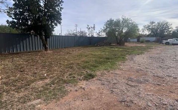 Pictures of Land property located at 2005 Ave M, Lubbock, TX 79411 for sales - image #1