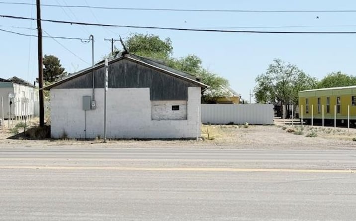 Pictures of Land property located at 724 N Cedar, Pecos, TX 79772 for sales - image #1
