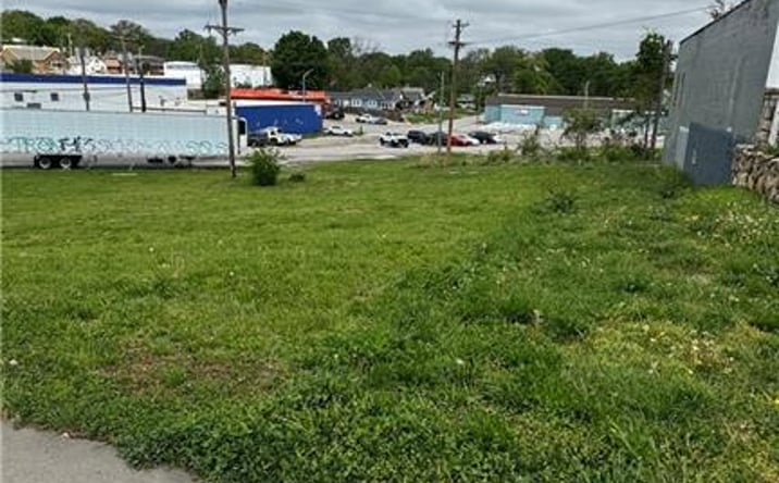 Pictures of Land, Multifamily property located at 1612 Minnesota Avenue, Kansas City, KS 66102 for sales - image #1