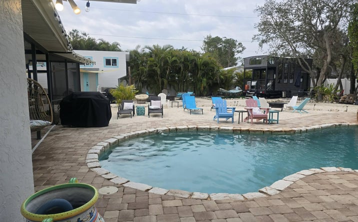 Pictures of Business for Sale, Hospitality, Mixed Use, Multifamily property located at  for sales - image #1