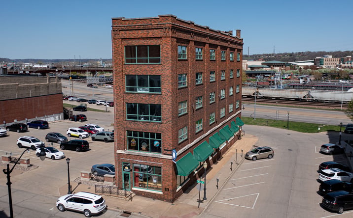 Pictures of Retail, Multifamily, Office property located at 100 Main Street, Dubuque, IA 52001 for sales - image #1