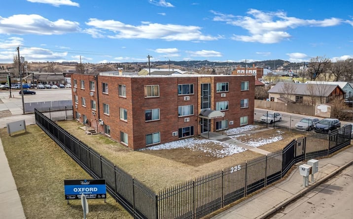 Pictures of Multifamily property located at 225 E Watertown St, Rapid City, SD 57701 for sales - image #1