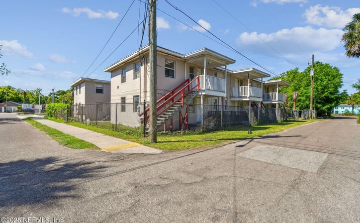 Pictures of Multifamily property located at 1330 BARNETT Street, Jacksonville, FL 32209 for sales - image #1