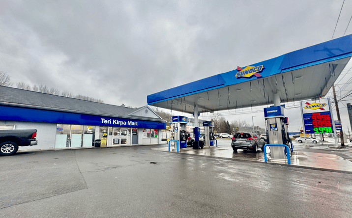 Pictures of Retail property located at 2500 Erie Blvd E, Syracuse, NY 13224 for sales - image #1