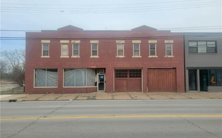 Pictures of Mixed Use property located at 1605 Broadway, Lorain, OH 44052 for sales - image #1