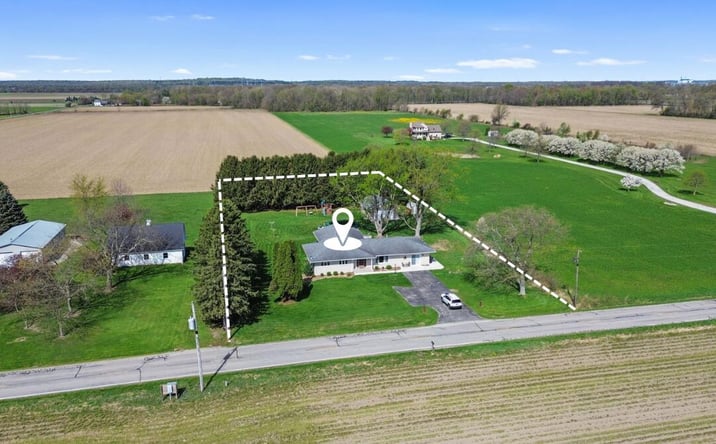 Pictures of Mixed Use property located at 56915 Tulip Road, New Carlisle, IN 46552 for sales - image #1