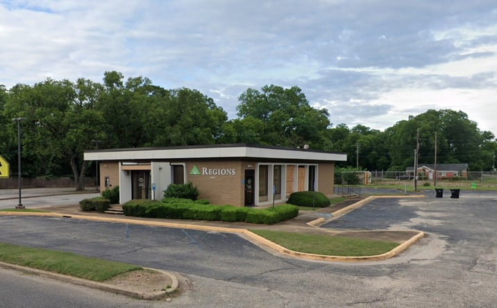 Pictures of Office property located at 2800 Lower Wetumpka Rd, Montgomery, AL 36110 for sales - image #1
