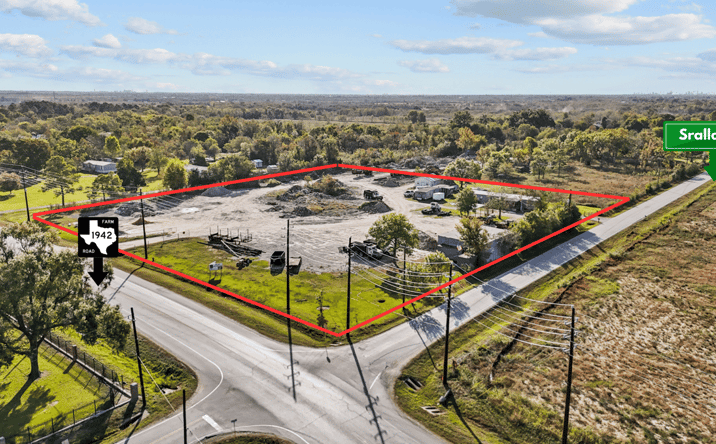 Pictures of Mixed Use, Multifamily, Office, Retail property located at 1610 FM 1942, Crosby, TX 77532 for sales - image #1