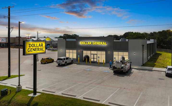 Pictures of Retail property located at 3416 West Loop, El Campo, TX 77437 for sales - image #1