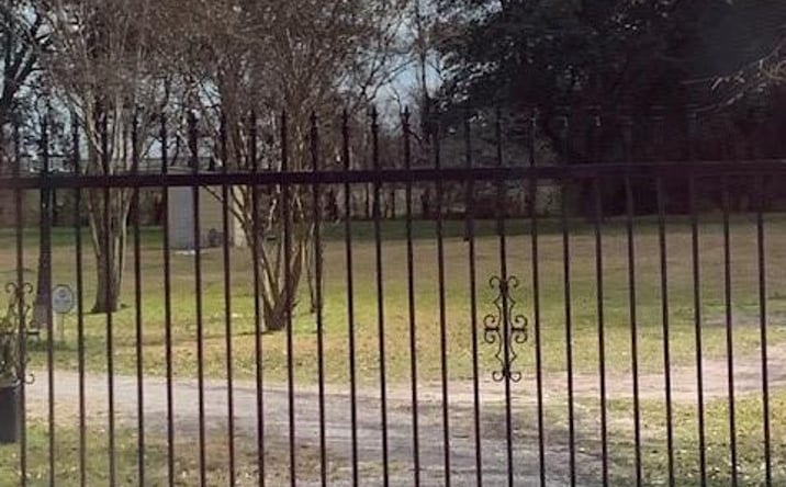 Pictures of Retail, Land property located at 2722 E Almeda Genoa Rd E, Houston, TX 77047 for sales - image #1