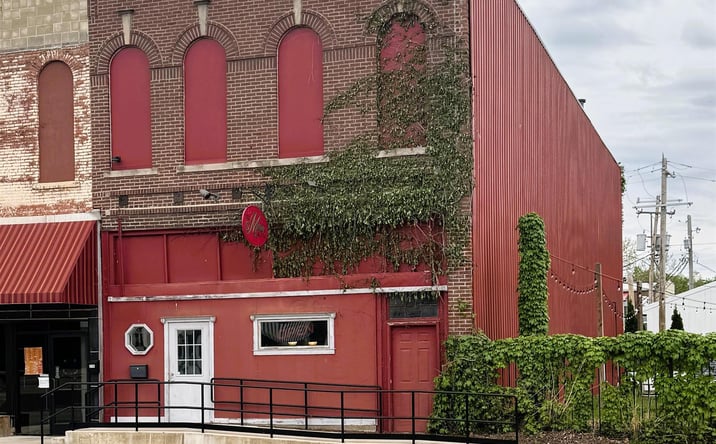 Pictures of Retail property located at 212 W MAIN Street, Havana, IL 62644 for sales - image #1