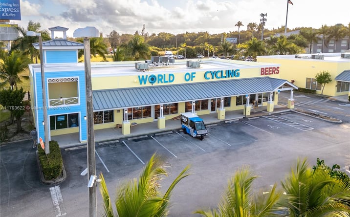 Pictures of Retail property located at BICYCLE STORE & SHOP, Florida City, FL 33034 for sales - image #1