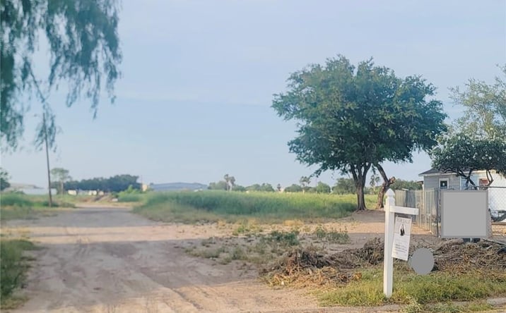 Pictures of Land, Multifamily property located at 401 E Datil Avenue, Hidalgo, TX 78557 for sales - image #1