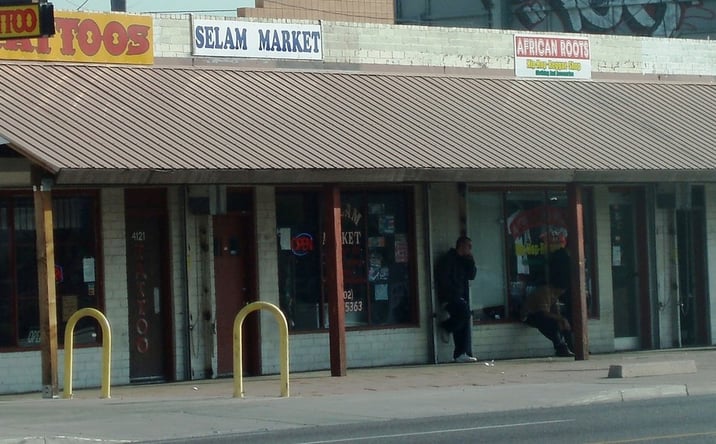 Pictures of Retail property located at 4125 N 19th Ave, Phoenix, AZ 85015 for sales - image #1