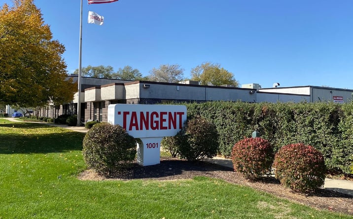 Pictures of Industrial property located at 1001 Sullivan Rd, Aurora, IL 60506 for sales - image #1