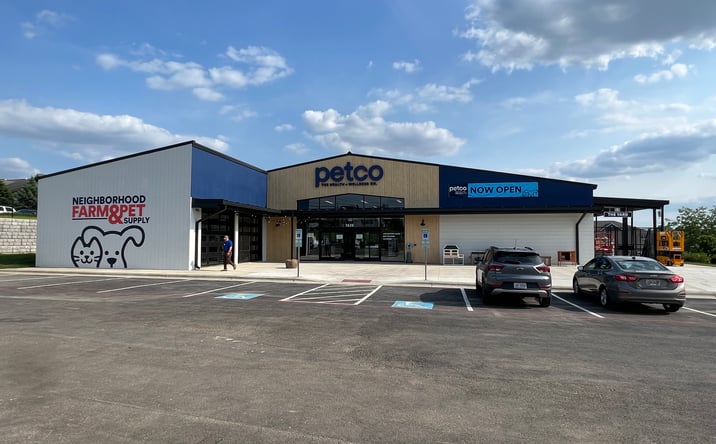 Pictures of Retail property located at 1630 Coshocton Ave, Mount Vernon, OH 43050 for sales - image #1