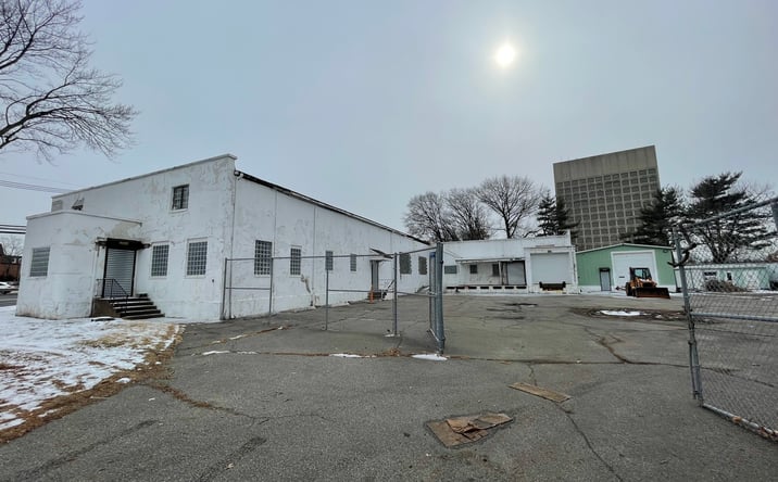 Pictures of Retail, Industrial, Mixed Use property located at 1051 US-9, Woodbridge Township, NJ 07095 for sales - image #1