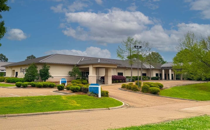 Pictures of Office property located at 6250 Old Canton Rd, Jackson, MS 39211 for sales - image #1