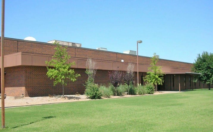 Pictures of Industrial property located at 711 W 9th St, Hobart, OK 73651 for sales - image #1