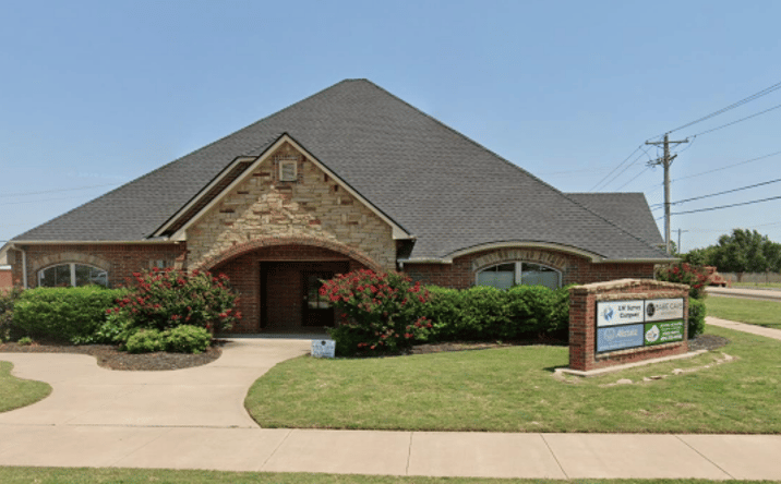 Pictures of Office property located at 3224 Teakwood Ln, Edmond, OK 73013 for sales - image #1