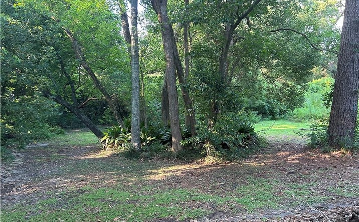 Pictures of Land property located at 1479 Navco Rd, Mobile, AL 36605 for sales - image #1
