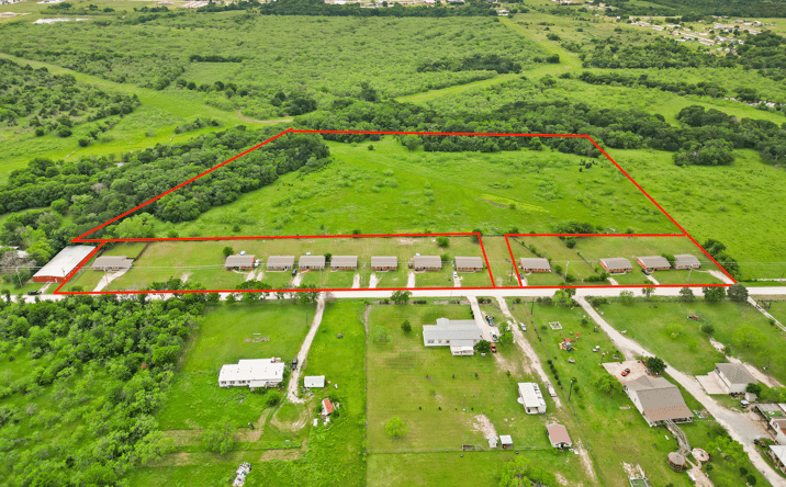 Pictures of Land, Multifamily property located at 3227 County Rd 2004, Corsicana, TX 75110 for sales - image #1