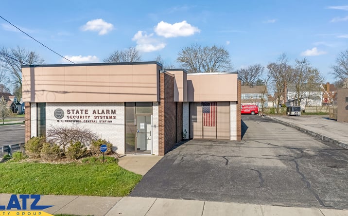 Pictures of Office, Retail property located at 5956 Market St, Boardman, OH 44512 for sales - image #1