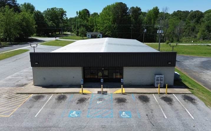 Pictures of Retail property located at 274 E Savannah St, Calhoun Falls, SC 29628 for sales - image #1